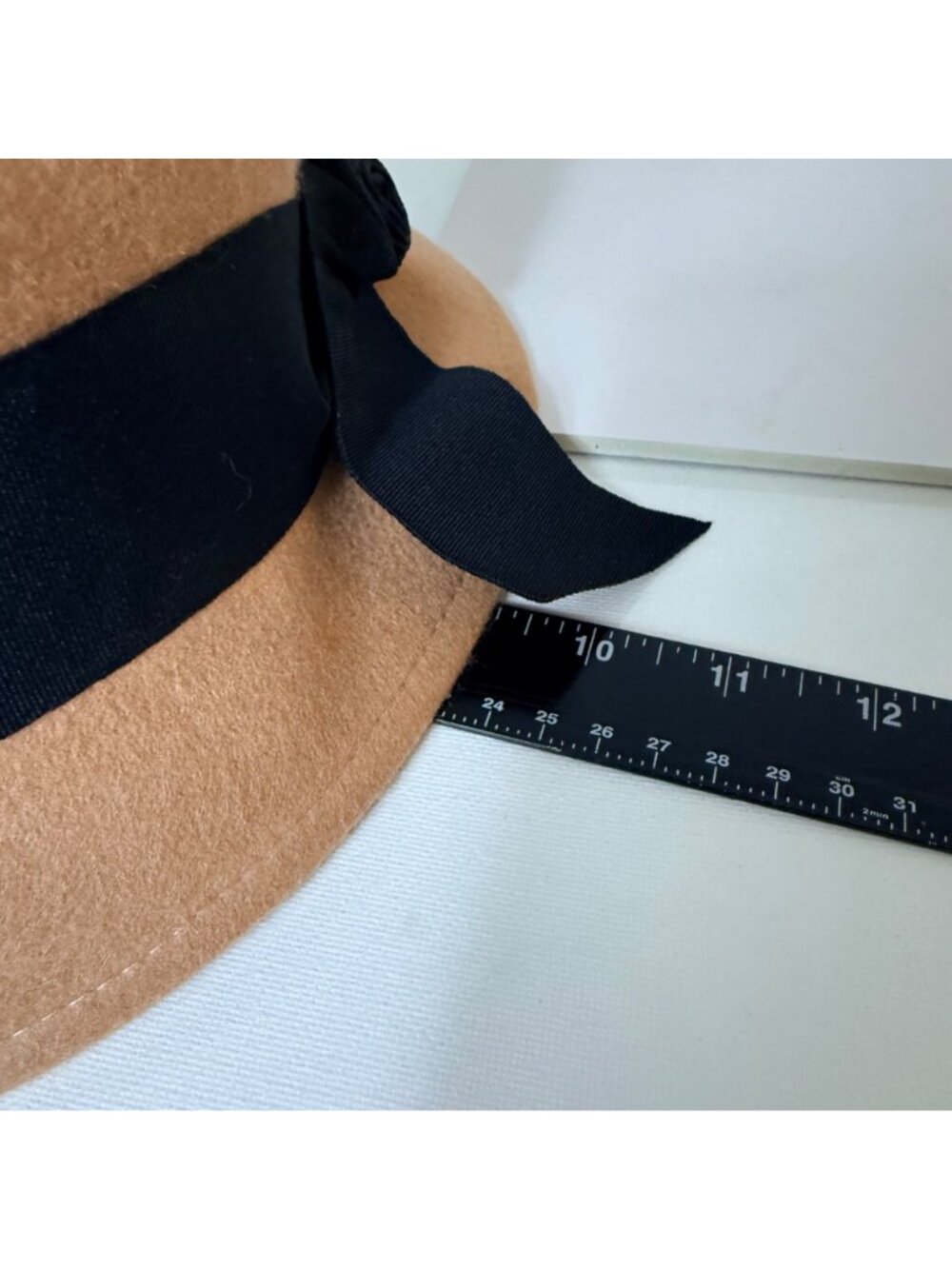 Camel Wool Cloche Hat Black Ribbon Floral Accent VTG Retro Winter Womens Fashion - Picture 15 of 16
